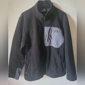 The North Face Black Gray Thick Fleece Jacket Softshell Winter Weight Men’s M